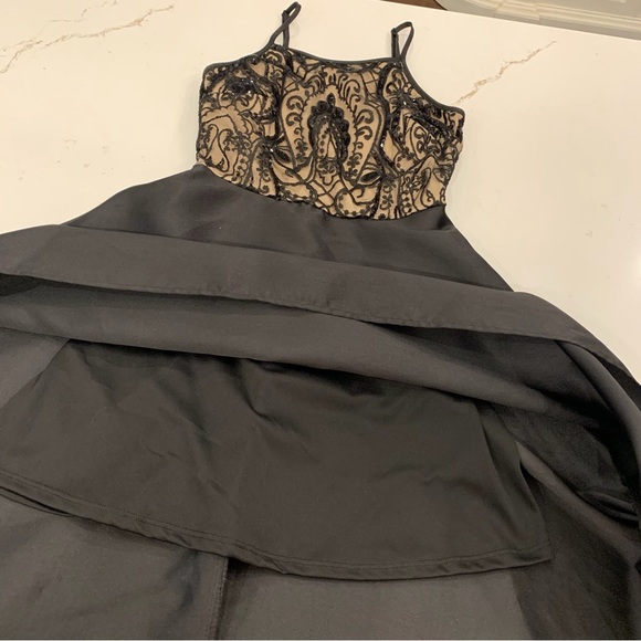 Crystal Doll Black /Beige Sequined High Low Formal Dress Size 0 - Picture 8 of 14
